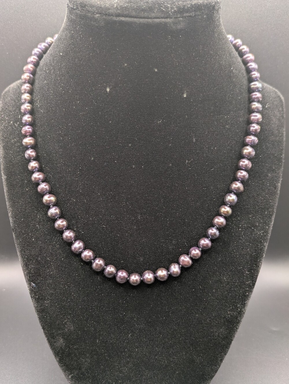 Real Black Pearl Necklace With Silver Clasp
